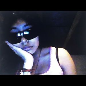 Meet your Posher, Milagros